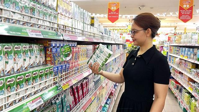 TP.HCM khen thưởng 34 phường, xã và 16 doanh nghiệp nộp ngân sách trên 3.000 tỉ đồng- Ảnh 2.