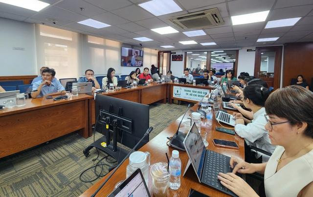 TP.HCM họp báo, trả lời về công ty cung cấp suất ăn bán trú gây bức xúc - Ảnh 2.