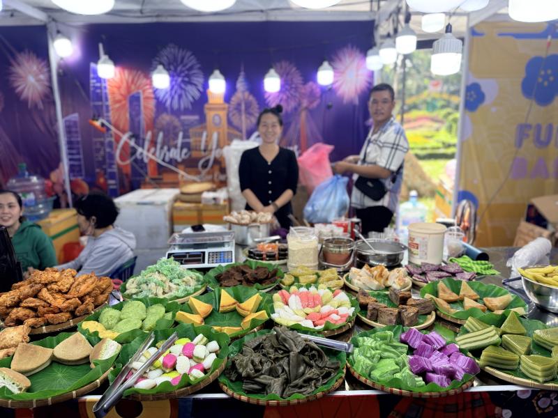 80 gian hàng ẩm thực, văn hóa phục vụ người dân TP.HCM đi chơi Tết Dương lịch - Ảnh 7.