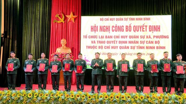 Quân khu 3 điều 400 người làm Chỉ huy trưởng Ban CHQS các xã, phường, đặc khu- Ảnh 1.