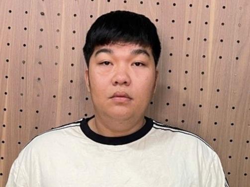 Khởi tố bị can thuê 11 ô tô rồi mang đi cầm cố lấy tiền trả nợ - Ảnh 1.