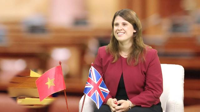 Tổng lãnh sự Anh khuyên người Việt điều gì khi du học Anh? - Ảnh 2.