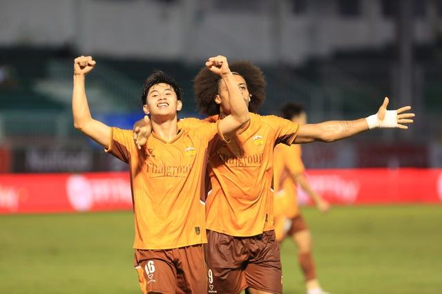 Lịch thi đấu kịch tính V-League hôm nay: Đại chiến đỉnh bảng, gay cấn HAGL quyết chiến Đà Nẵng- Ảnh 1.