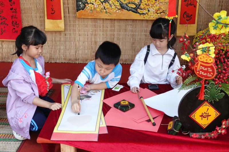 Học sinh tỉnh nào được nghỉ Tết Nguyên đán 2026 lâu nhất, lịch nghỉ tết ra sao? - Ảnh 1.