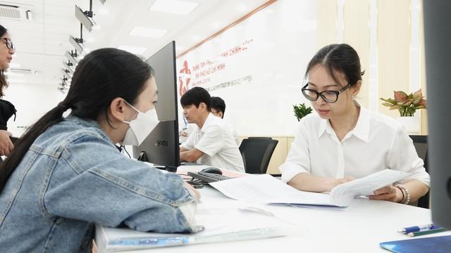 TP.HCM yêu cầu cán bộ, công chức 'làm việc đến nơi đến chốn'- Ảnh 3.