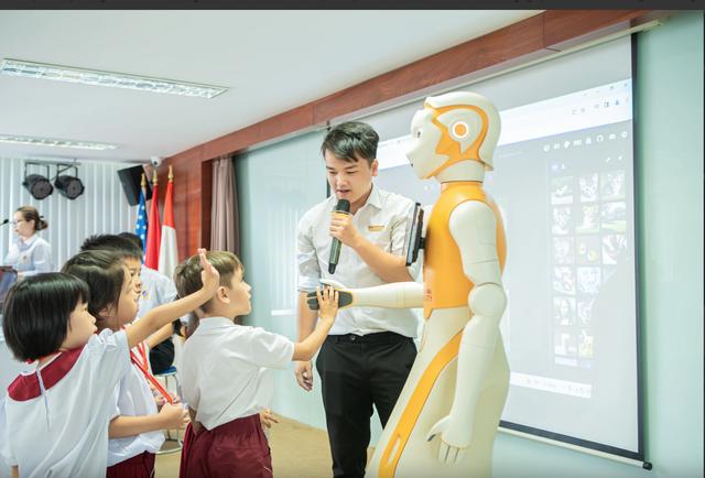 TP.HCM bắt đầu dạy về trí tuệ nhân tạo: Thí điểm với học sinh trường nào?- Ảnh 1.
