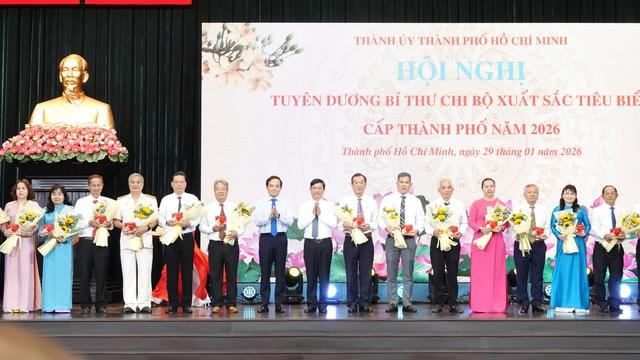 TP.HCM tuyên dương 233 bí thư chi bộ xuất sắc sau hợp nhất- Ảnh 2.