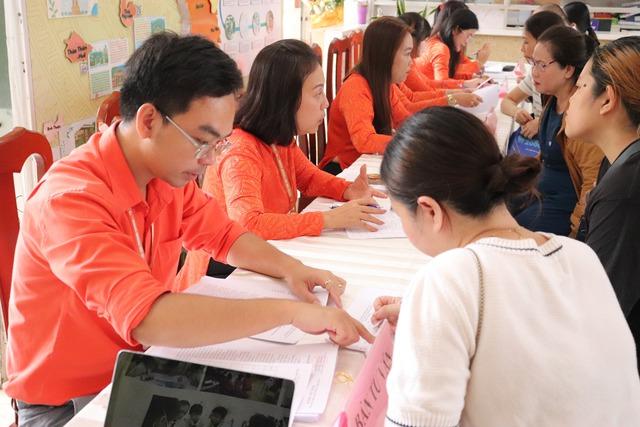 Mốc thời gian tuyển sinh đầu cấp ở TP.HCM, phụ huynh học sinh cần chú ý- Ảnh 1.