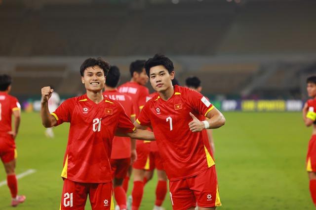 U.23 Việt Nam tiễn 3 đội Tây Á khỏi đấu trường lớn nhất châu lục: Ứng viên vô địch là đây!- Ảnh 1.