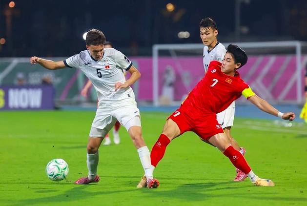 U.23 Việt Nam sở hữu thông số khiến UAE phải giật mình, rất ‘âm thầm’ mà cực kỳ lợi hại
- Ảnh 1.