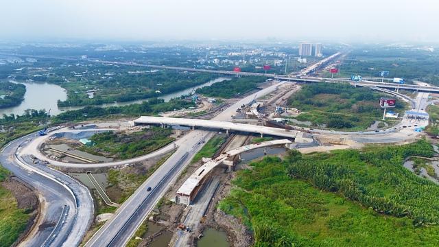Lợi thế tăng giá của bất động sản khu tây TP.HCM- Ảnh 2.