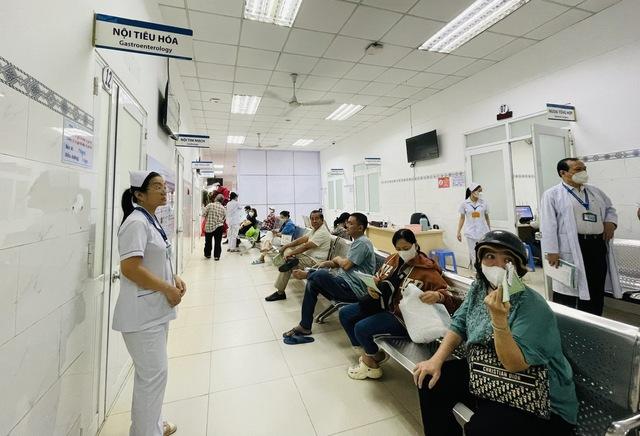 PGS-TS Tăng Chí Thượng: Năm 2025 ngành y tế TP.HCM chịu áp lực rất lớn- Ảnh 1.