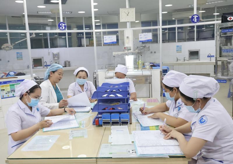 Những em bé ‘0 giờ’ chào đón năm mới 2026, mong thành nhân tài- Ảnh 14.