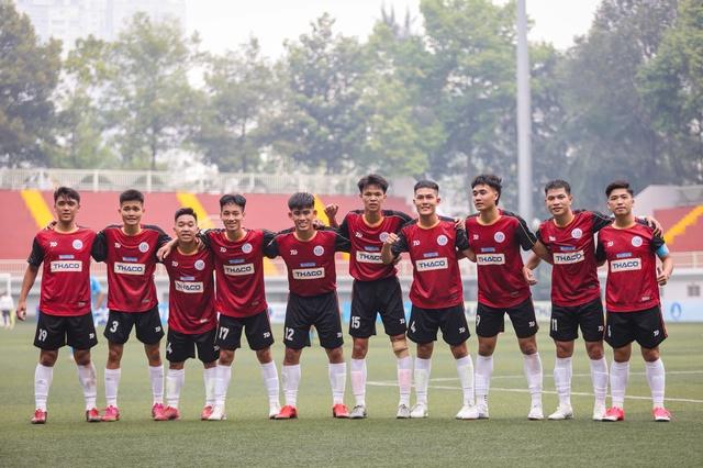 Thử thách thi đấu xa nhà và bản lĩnh của đội Trường ĐH Quy Nhơn- Ảnh 2.