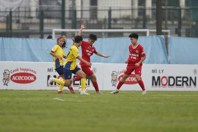 Giải U.19 nữ quốc gia: 'Đàn em' Huỳnh Như đại thắng U.19 Than KSVN- Ảnh 2.