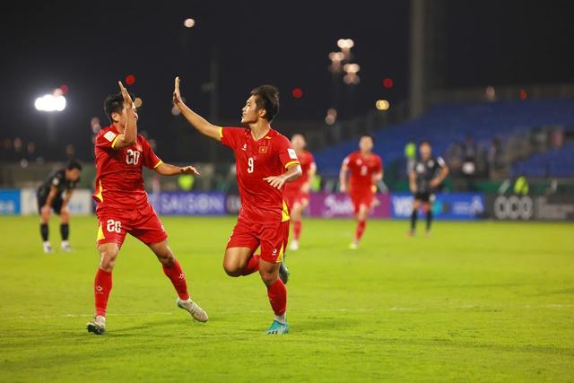 Báo chí Trung Quốc: ‘U.23 Việt Nam thắng khó tin, HLV Kim Sang-sik là khác biệt lớn’- Ảnh 1.
