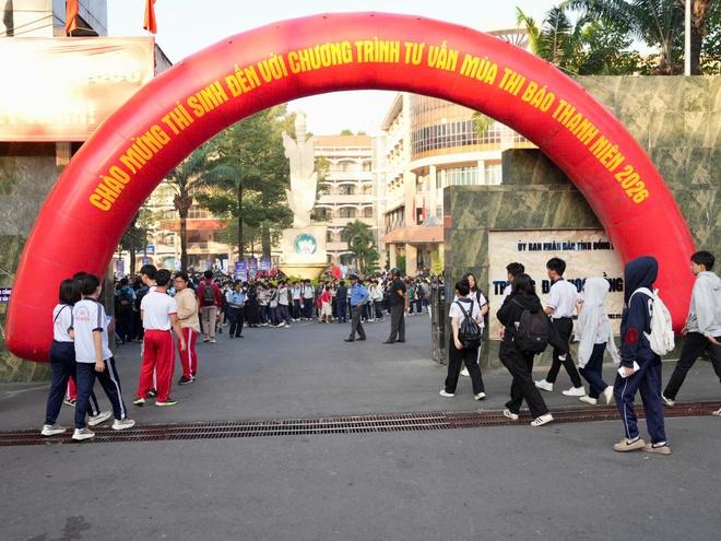 Bộ GD-ĐT thông tin mới nhất về tuyển sinh đại học 2026 tại Tư vấn mùa thi - Ảnh 3.