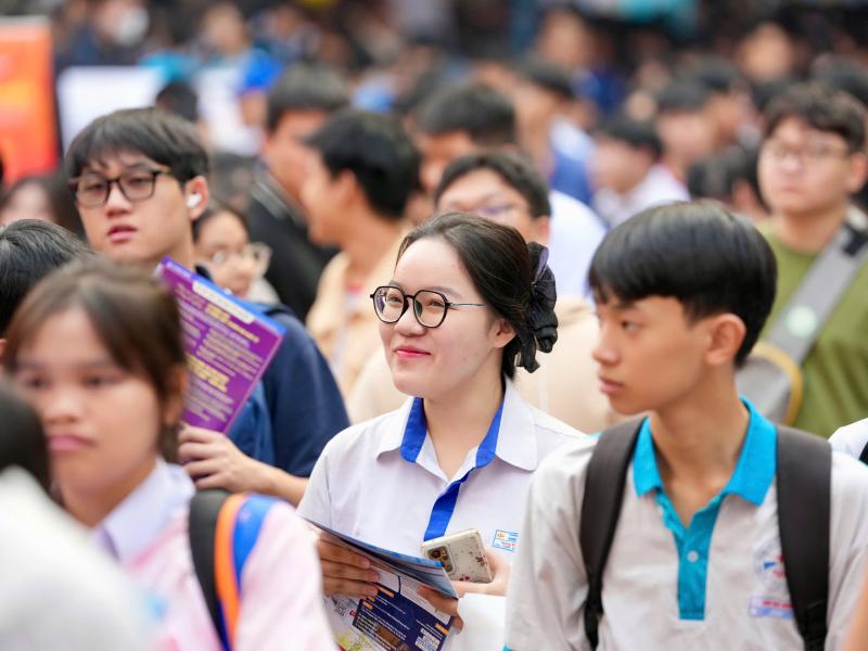 Bộ GD-ĐT thông tin mới nhất về tuyển sinh đại học 2026 tại Tư vấn mùa thi - Ảnh 4.