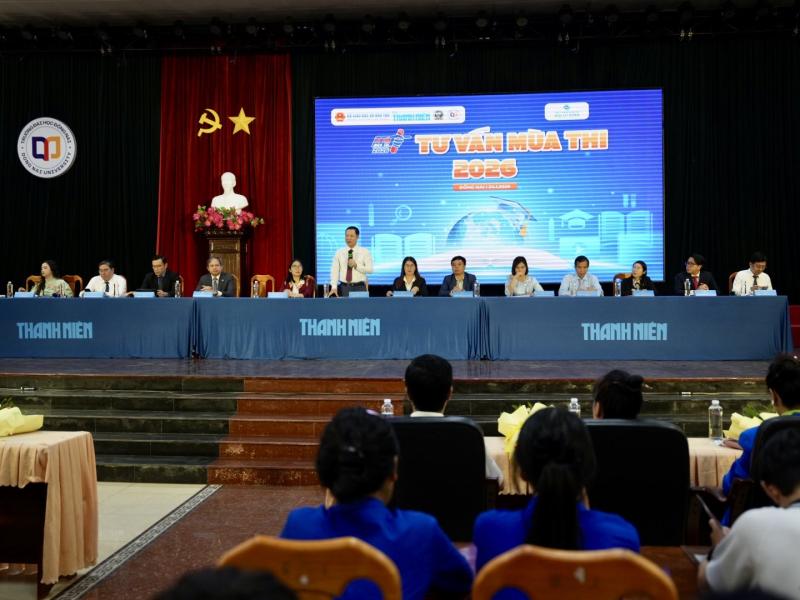 Bộ GD-ĐT thông tin mới nhất về tuyển sinh đại học 2026 tại Tư vấn mùa thi - Ảnh 10.