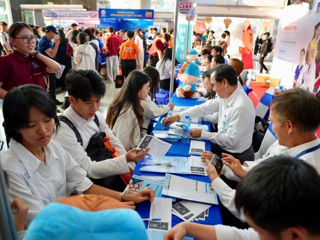 Những lưu ý về các kỳ thi riêng phục vụ tuyển sinh đại học năm 2026 - Ảnh 2.