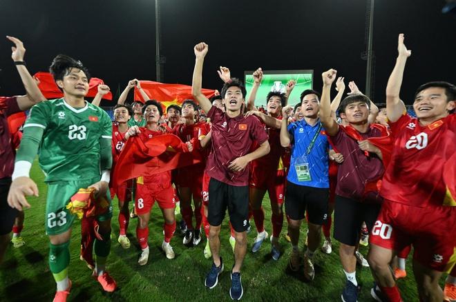 Báo Thái Lan 'giải mã' thành công rực rỡ của HLV Kim Sang-sik: Không phải phép màu nhất thời!- Ảnh 2.