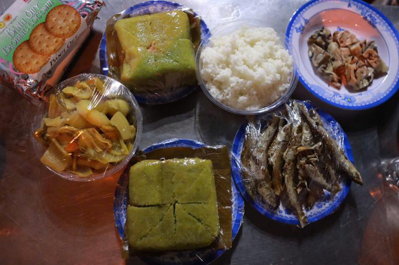 Cơm đoàn viên 0 đồng ở TP.HCM đêm giao thừa, sẻ chia nghĩa tình còn mãi
- Ảnh 3.