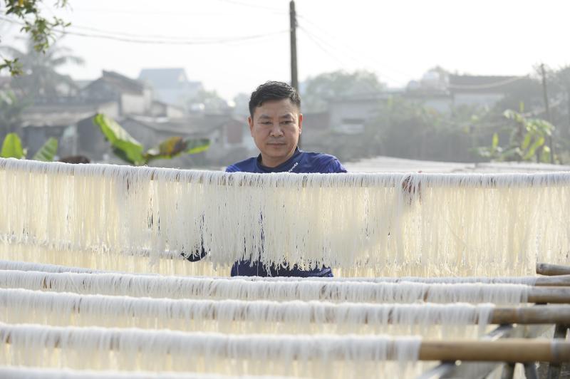 Cuộc sống ấm no, hạnh phúc nhờ làm miến gạo- Ảnh 5.