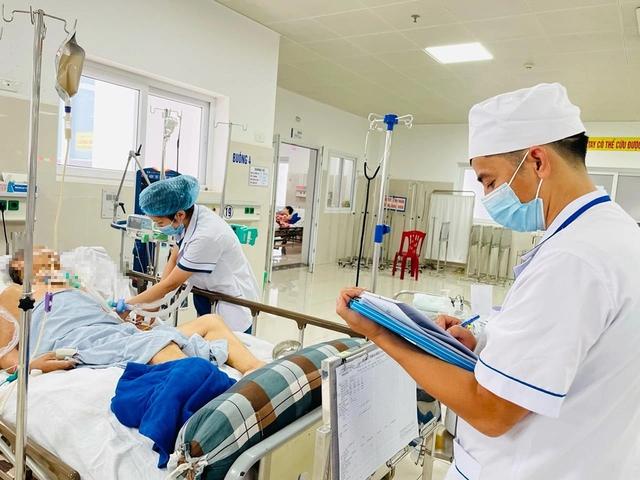 Về nhà cho kịp tết: Ca trực đêm 30 - Ảnh 1.