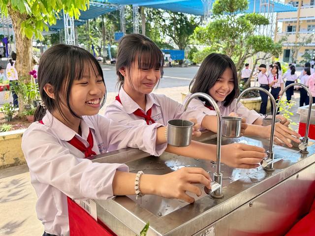 Dai-ichi Life Việt Nam và hành trình mang nước uống sạch đến học đường - Ảnh 2.