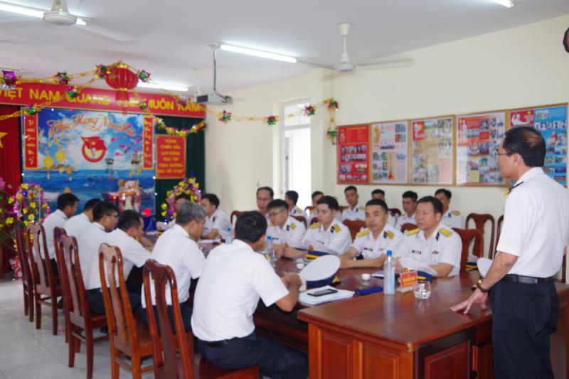 Đón tết nơi đầu sóng- Ảnh 1.