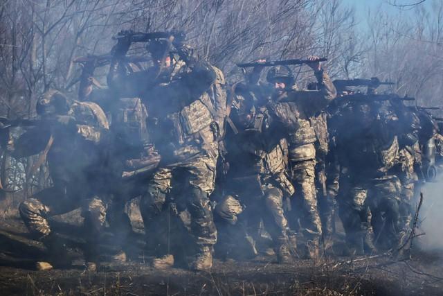 Chiến sự Ukraine ngày 1.463: Nga - Ukraine 'ăn miếng trả miếng', Mỹ gây sức ép Kyiv  - Ảnh 2.