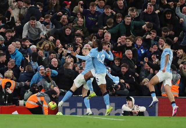 HLV Guardiola thay đổi 'lạ', may vẫn kịp sửa sai: Man City thắng ngược ngoạn mục Liverpool - Ảnh 5.