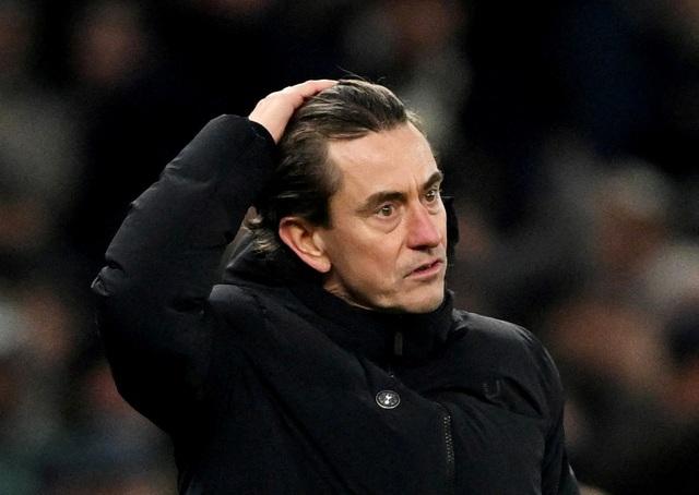 Tottenham sa thải HLV Frank vì ‘quá kiêu ngạo’, tốn hơn 950 tỉ đồng tiền đền bù- Ảnh 2.