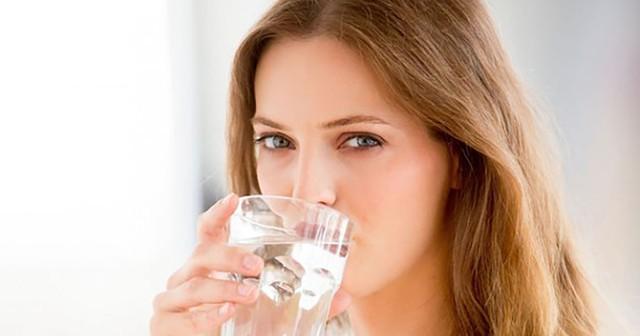 Đi chơi tết liên tục mà da vẫn căng mịn, trắng hồng: Bí quyết skincare gọn nhẹ- Ảnh 4.