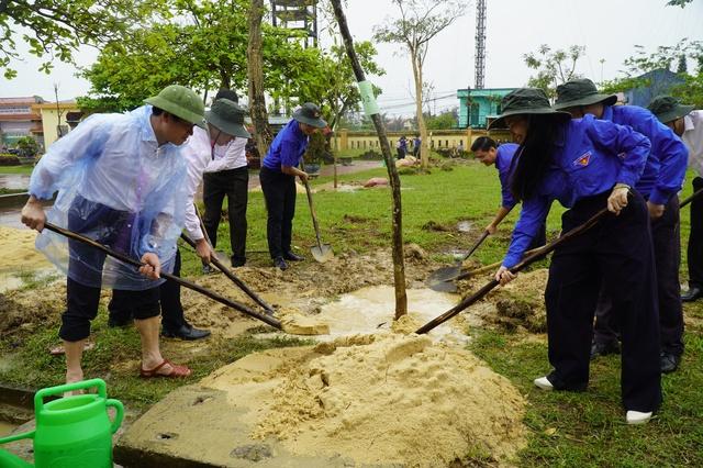 Tháng 3 không chỉ cao trào mà khởi đầu nhiệm kỳ hành động tuổi trẻ Quảng Trị- Ảnh 6.