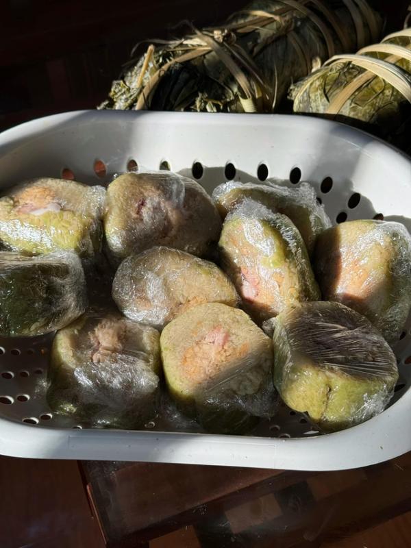 Mẹo bảo quản bánh chưng ngon sau tết, cách làm đơn giản không phải ai cũng biết - Ảnh 2.