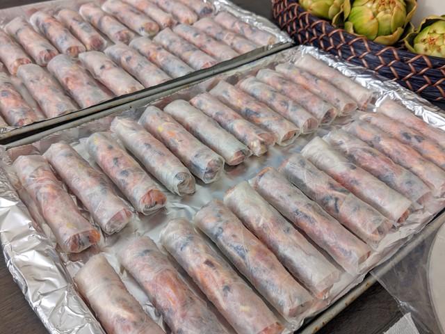 Những chiếc bánh chưng vuông vắn, thích mắt của mẹ Việt ở Mỹ nhờ khuôn đặc biệt - Ảnh 7.