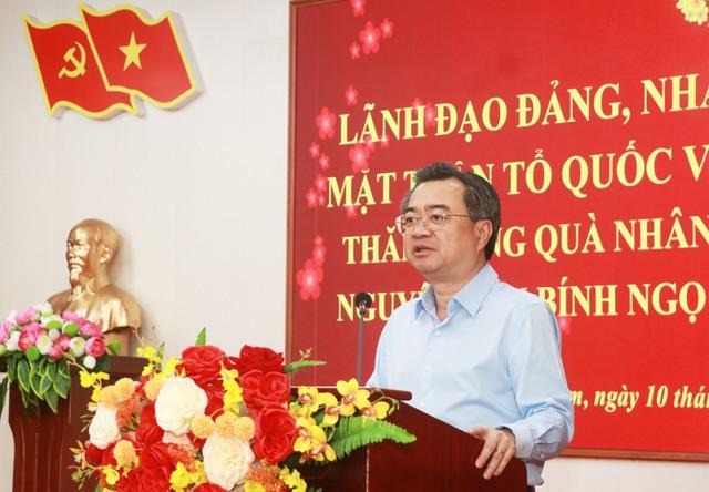 Ủy viên Bộ Chính trị Nguyễn Thanh Nghị thăm, tặng quà tết ở Cà Mau - Ảnh 1.