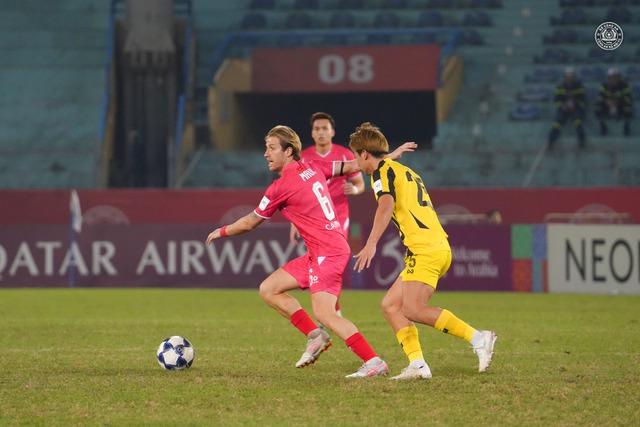 HLV Polking nói thẳng về án phạt của AFC: 'CLB CAHN không chối bỏ trách nhiệm, nhưng...'- Ảnh 2.