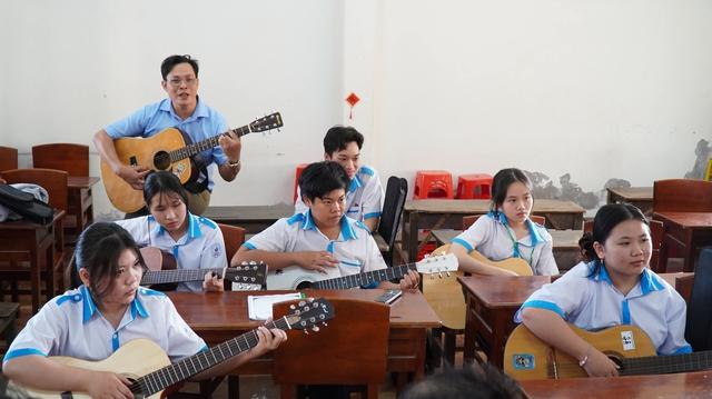 Trường học siết điện thoại, khi giờ ra chơi trở lại đúng nghĩa tuổi học trò - Ảnh 5.