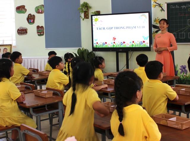 Vào lớp 1: Nên học trước hay là 'tờ giấy trắng'? - Ảnh 1.