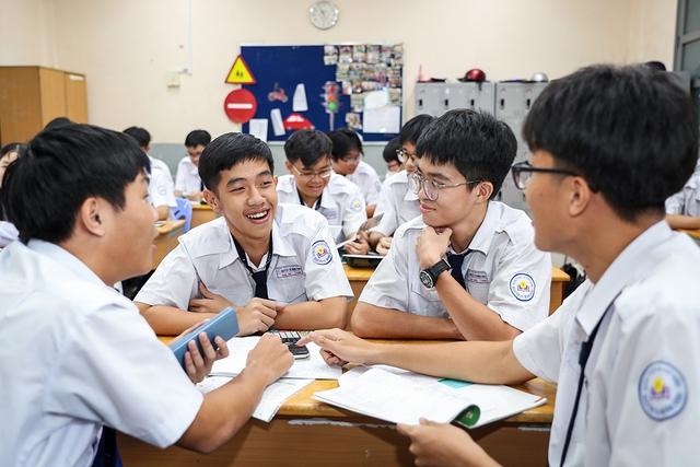 Đề thi tốt nghiệp THPT năm 2026 sẽ tăng tỷ lệ câu hỏi phân hóa - Ảnh 1.