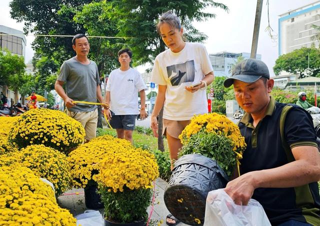 Sức mua tăng mạnh những ngày cận tết- Ảnh 3.