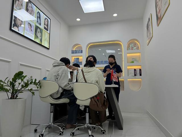Đột kích phòng mổ chui ở tp . Hcm: Bí mật phẫu thuật thẩm mỹ lén lút - Ảnh 1.