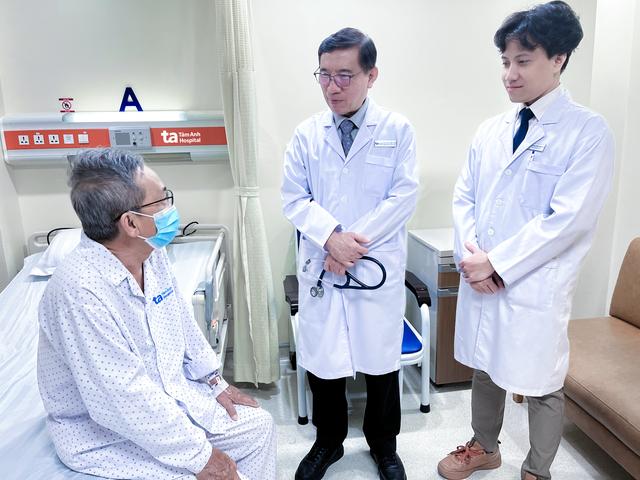 Bệnh viện đầu tiên tại Việt Nam cấy máy tạo nhịp tim không dây thế hệ mới - Ảnh 4.