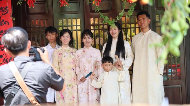 Đút túi trăm triệu nhờ dịch vụ chụp ảnh áo dài tết - Ảnh 3.
