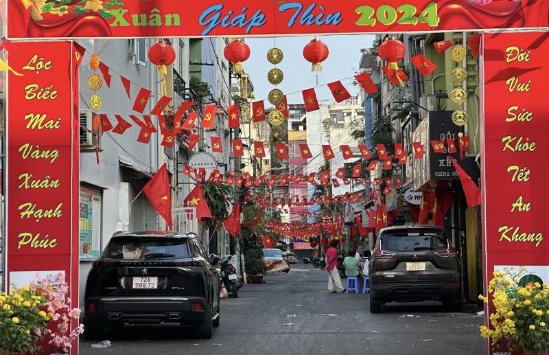 Năm nay 30 tết lại 'đi chơi' trong chuỗi 8 năm liền: Ngày trừ tịch thế nào? - Ảnh 3.