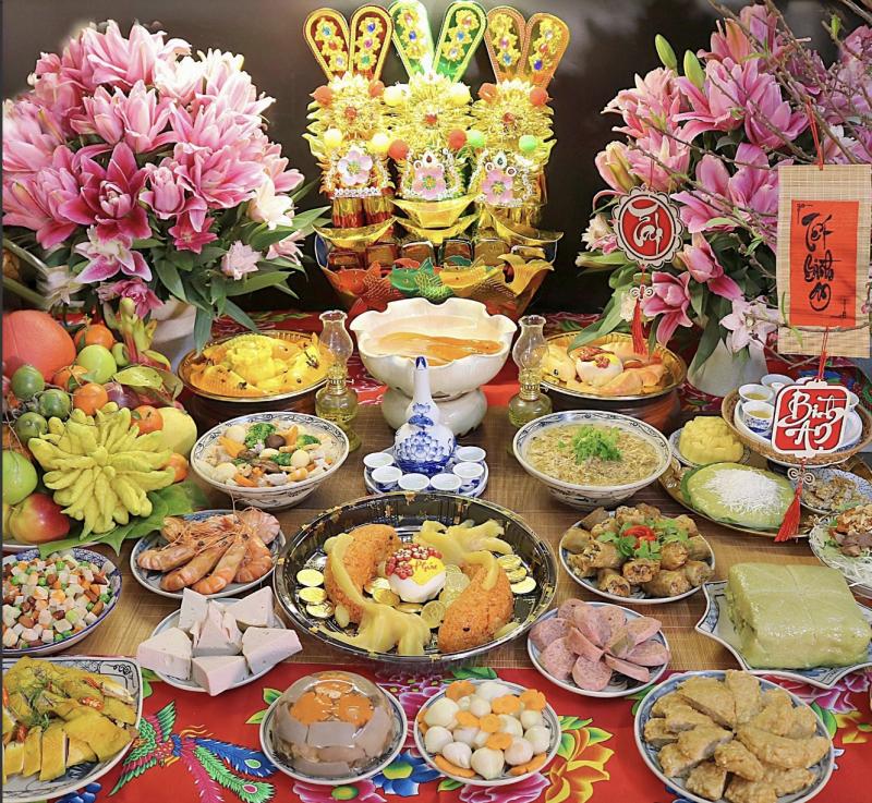 Hôm nay 23 tháng chạp cúng ông Táo về trời: Lịch âm, lịch vạn niên có gì?- Ảnh 2.