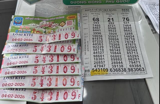 Shipper trúng 12 tỉ đồng xổ số miền Nam, nhận chuyển khoản toàn bộ - Ảnh 1.