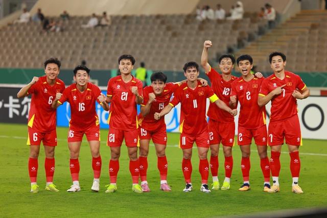 'Vua phá lưới' U.23 châu Á Đình Bắc trước cơ hội nâng cao giá trị thương hiệu- Ảnh 4.